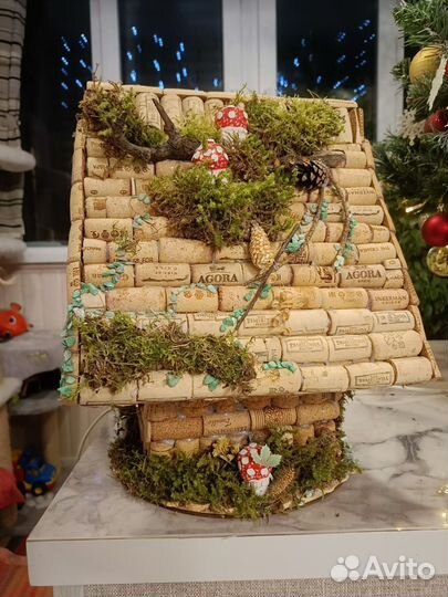 Скворечники, домик из пробок