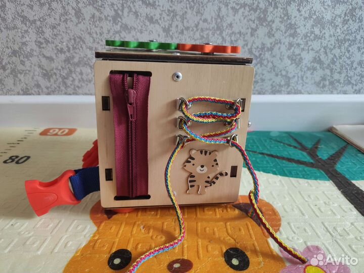 Бизикуб kimtoys