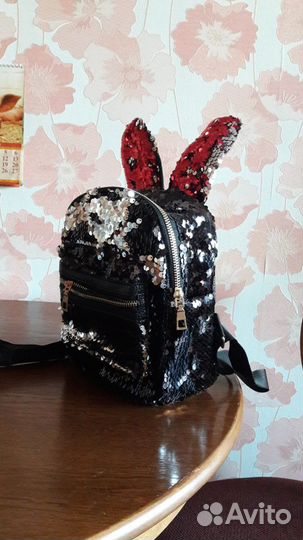 Рюкзак с пайетками с ушками
