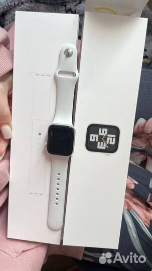 Смарт-часы Apple Watch SE 2023