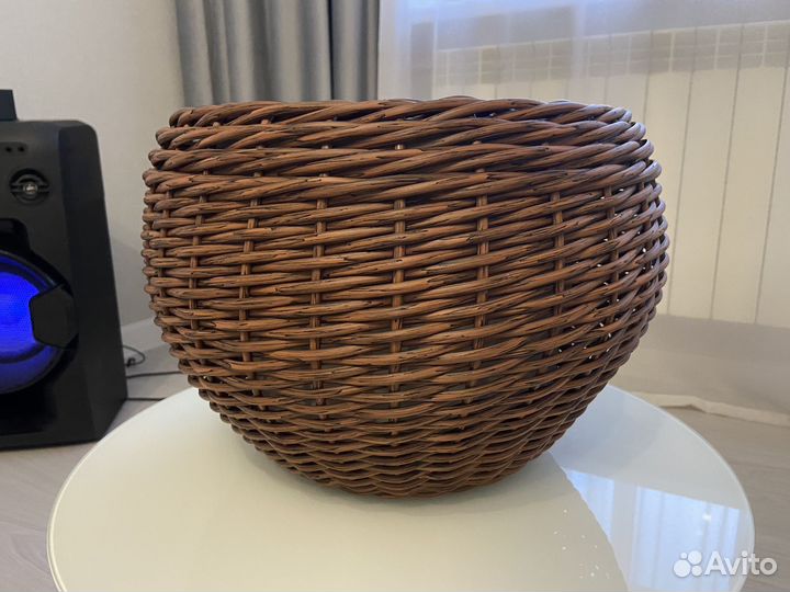 Кашпо из ротанга