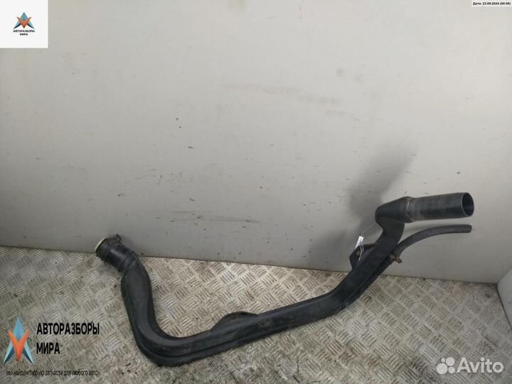 Горловина топливного бака Ford Mondeo 1994