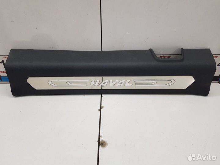 Накладка на порог передняя левая