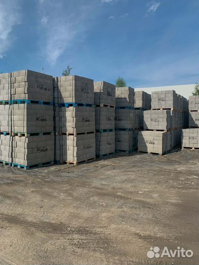 Блок перегородочный полнотелый