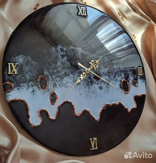 Часы настенные смола подарок 8 марта