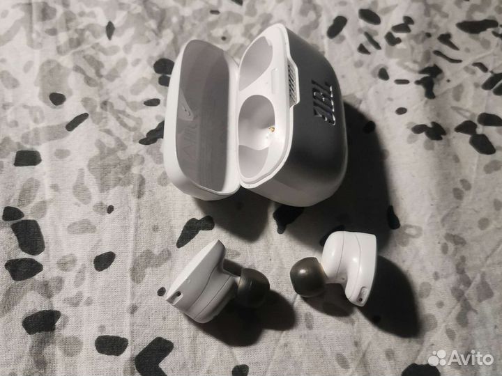 Беспроводные наушники