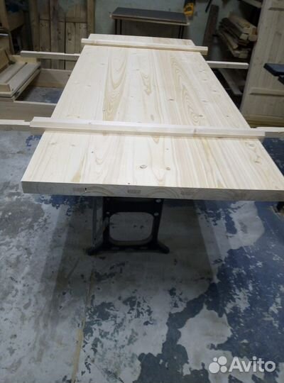 Дверь входная деревянная с коробкой