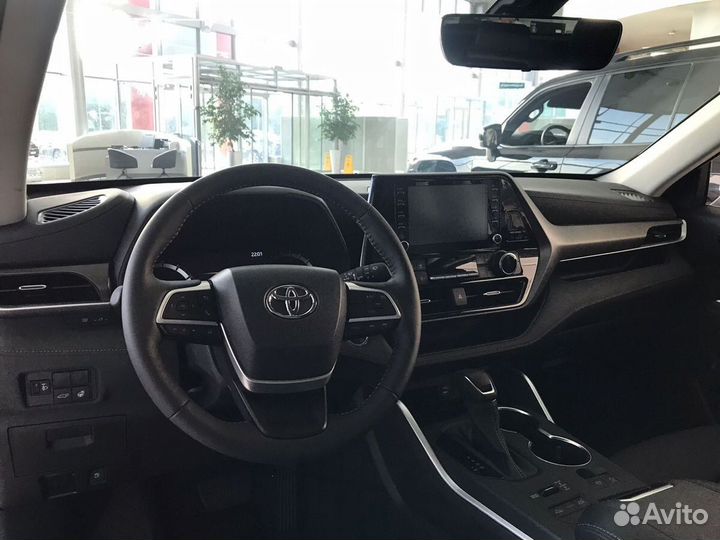 Toyota Highlander 3.5 AT, 2022
