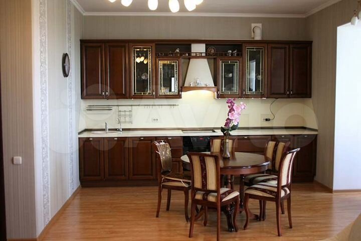 3-к. квартира, 120 м², 8/12 эт.