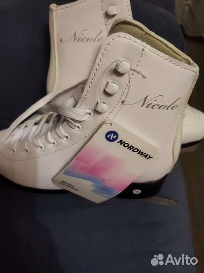 Коньки женские