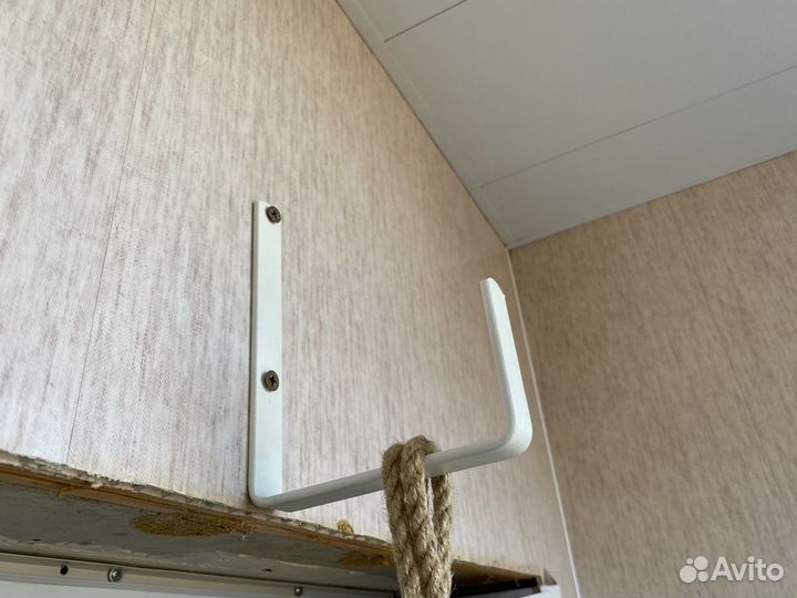 Подвес для цветов металлический