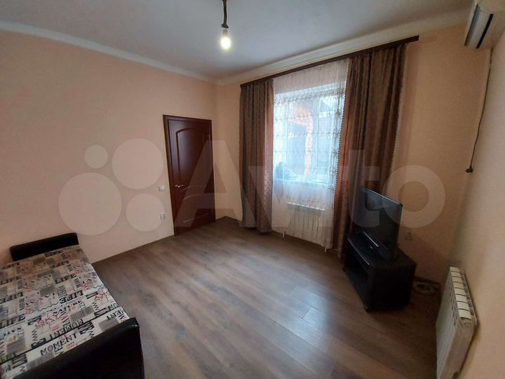 Дом 35 м² на участке 4 сот.