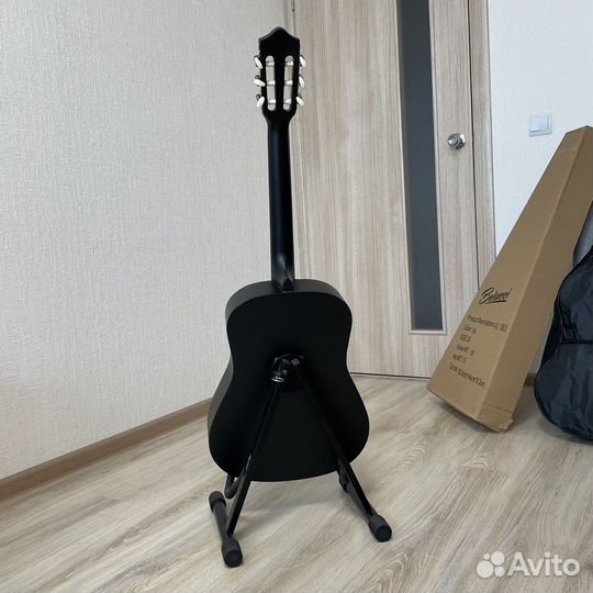 Гитара классическая