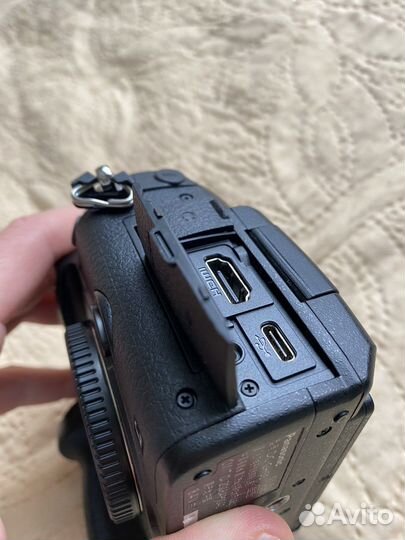 Panasonic gh5s (body)