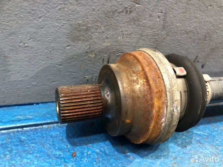 Привод задний левый Volkswagen Tiguan NF