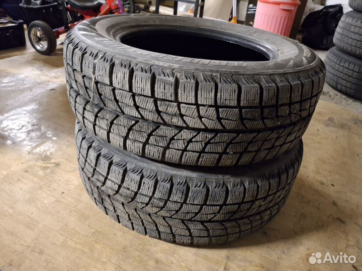 Bridgestone Blizzak WS-60 215/65 R16 98R