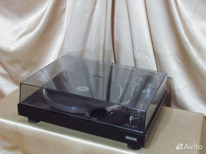 Проигрыватель винила пластинок Hitachi PS 38