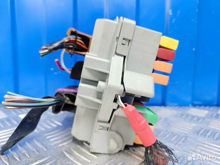 Блок предохранителей Fiat Albea 1 1.4 350A1000