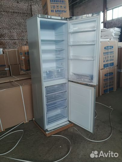 Холодильник Бирюса 649 м