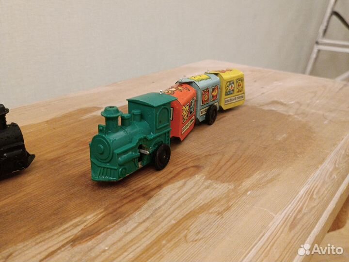 Паровоз игрушечный заводной СССР