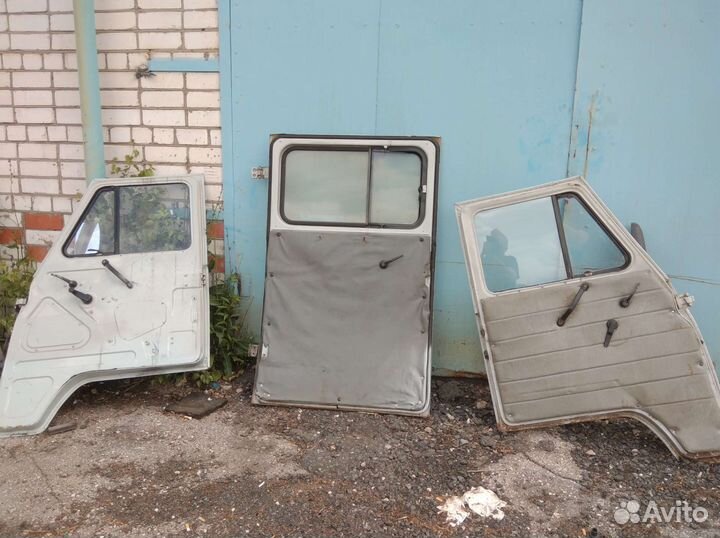 Двери на УАЗ буханку