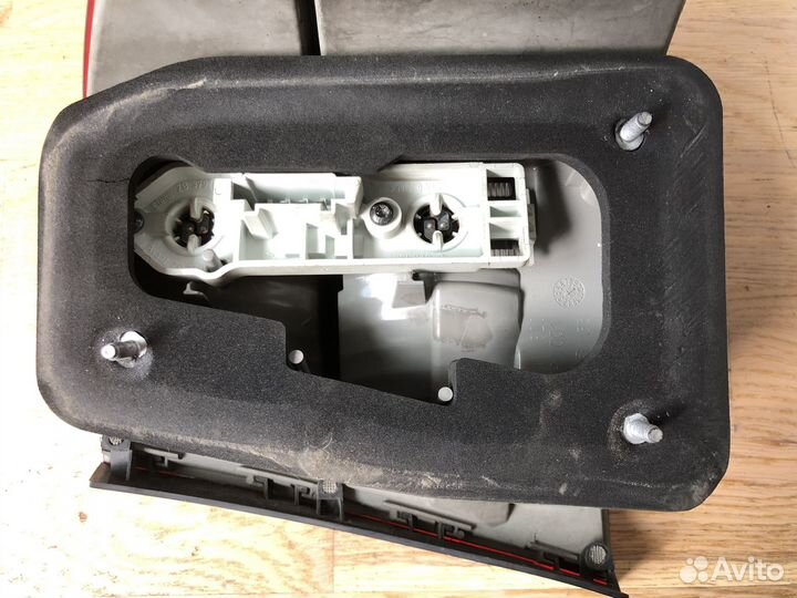 Фара задняя левая