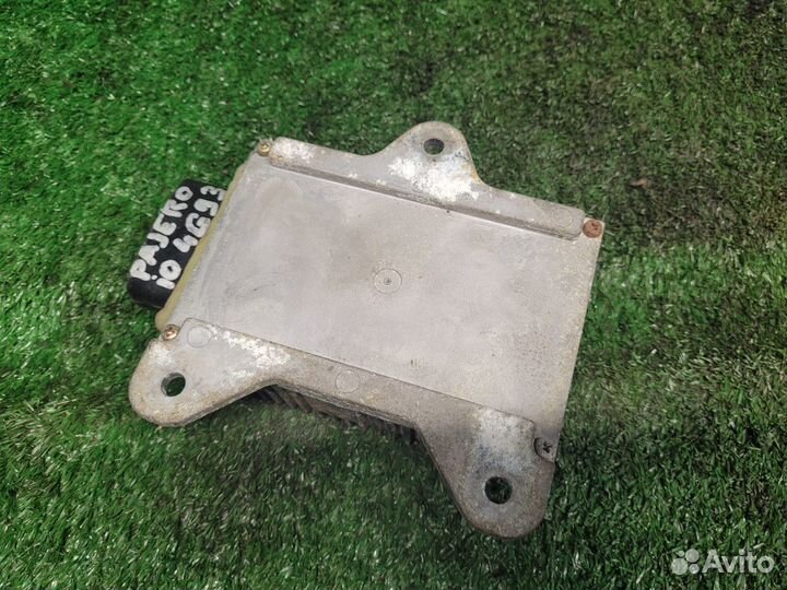 Блок управления впрыском Mitubishi Pajero Io