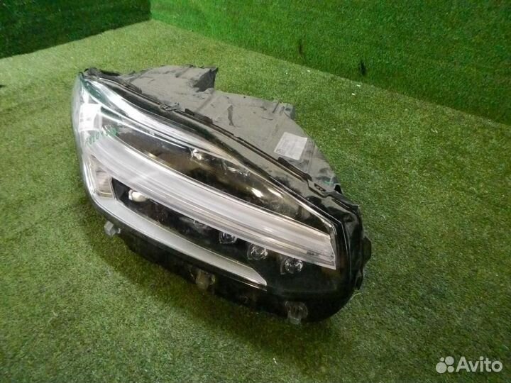 Фара правая Volvo XC90 2 (2014-2019) LED