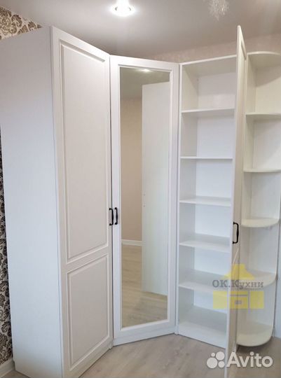 Угловой шкаф