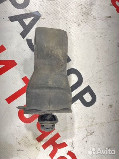 Ограничитель двери передний правый Volkswagen Polo