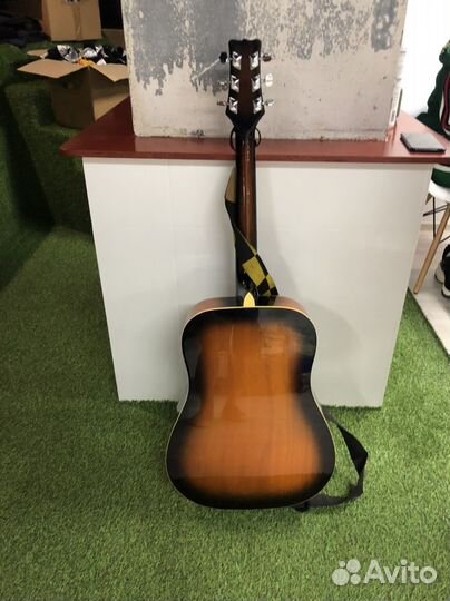 Акустическая гитара Martines FAW-702VS