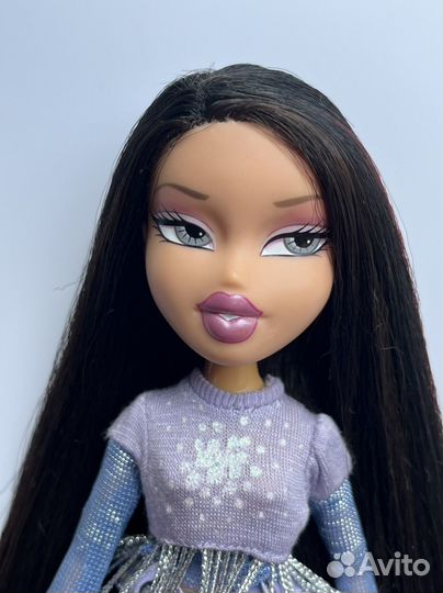 Кукла Bratz Джейд