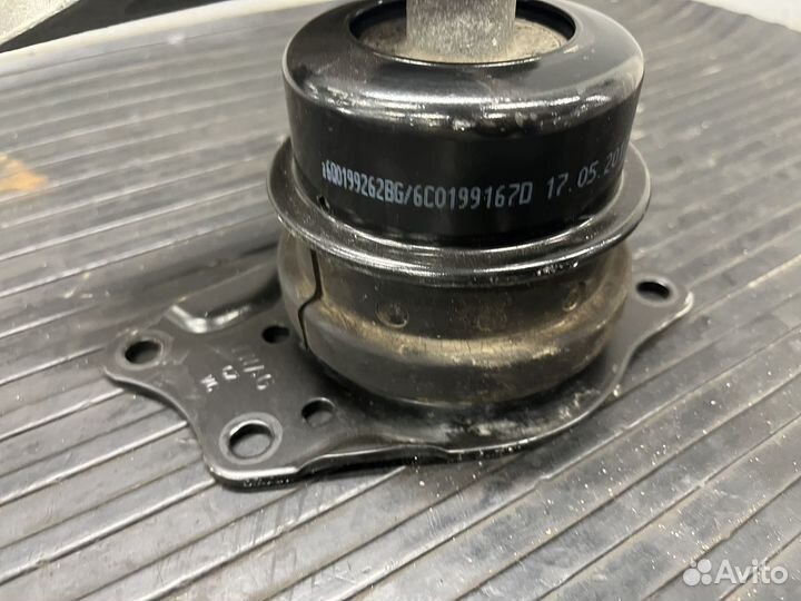 Подушка двигателя Volkswagen Polo правая