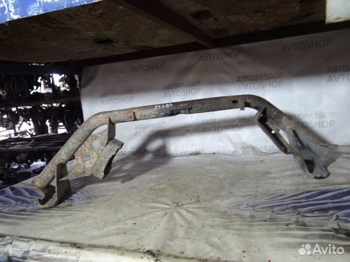 Балка под двигатель Mazda Bongo Friendee 2001 sgew