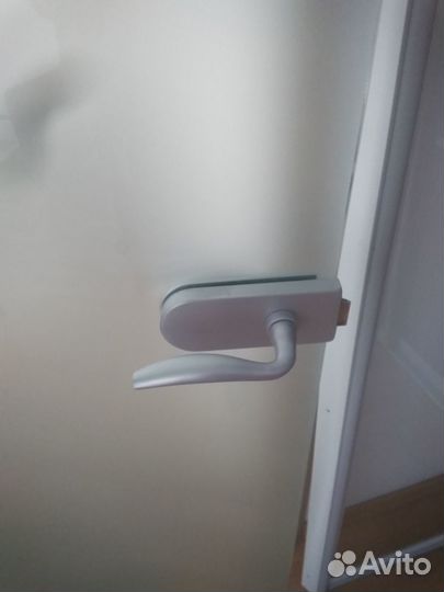 Стеклянные межкомнатные двери