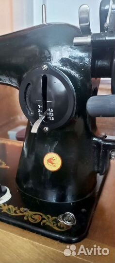 Швейная машинка 