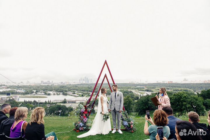 Ведущий на свадьбу