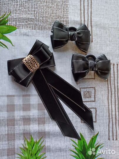 Бантики,резинки, заколки, брошь на 1 сентября