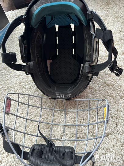 Шлем хоккейный