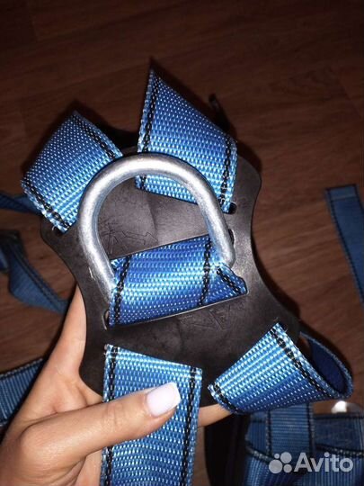 Страховочная привязь новая