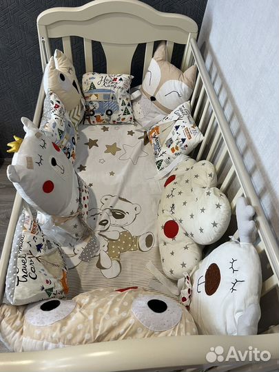 Детская кроватка с маятником Gandylyan Мишель