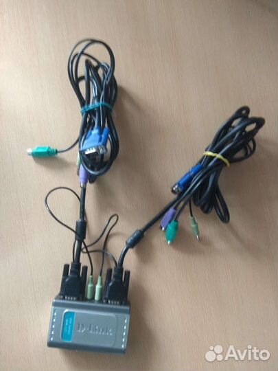 Переключатель kvm-121