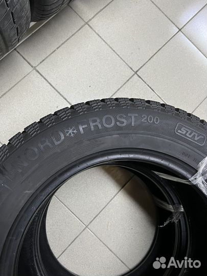 Gislaved Nord Frost 200 SUV 225/65 R17 106T