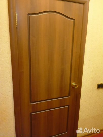 Межкомнатные и металлическая двери бу