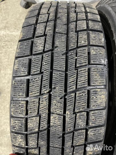 Yokohama Ice Guard IG30 215/60 R17