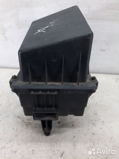 Корпус воздушного фильтра Ford Focus хэтчбэк 5 дв