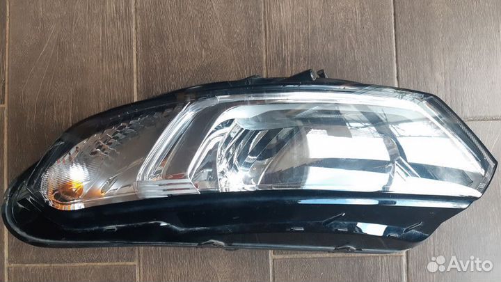 Фара Ford Ecosport