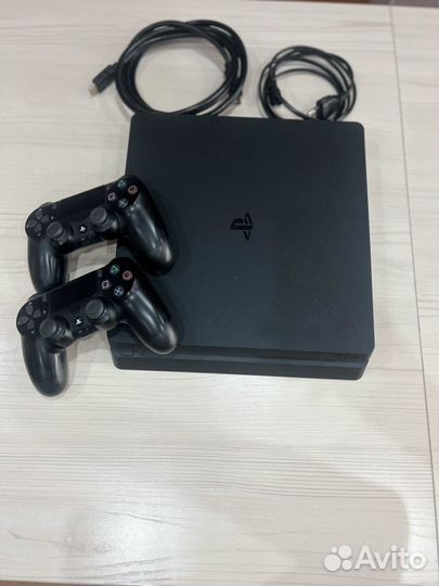 Sony playstation 4 slim 1tb 2 джойстика