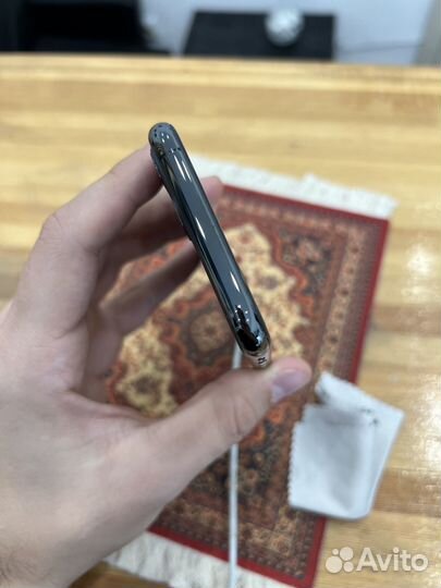 Продам iPhone 11 pro 256