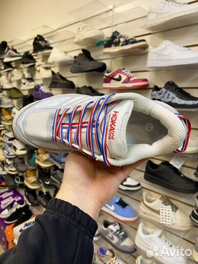 Кроссовки Hoka One One